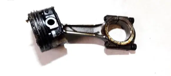 Piston with connecting rod