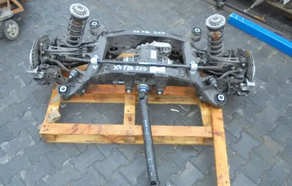 BMW X4 F26 Rear axle beam with reductor 7465432323
