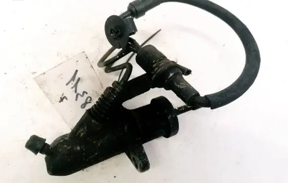 BMW 5 E39 Clutch master cylinder