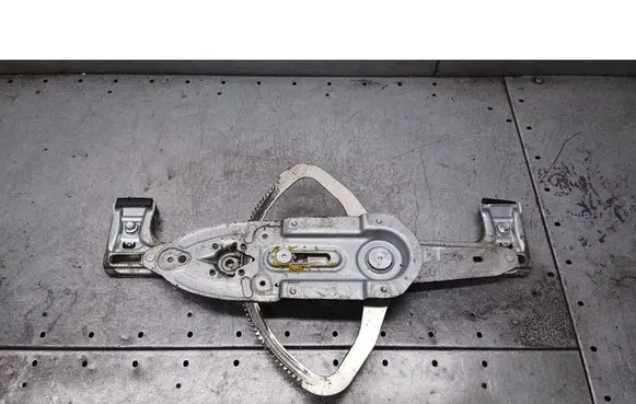 Volvo V50 Rear door window regulator with motor 