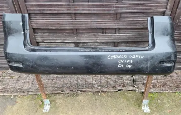 Toyota Corolla Verso E121 Front bumper 000127