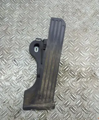 Volkswagen Touran I Accelerator pedal position sensor 