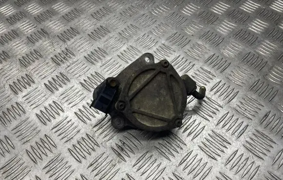 Toyota Yaris Vacuum pump 0281002406