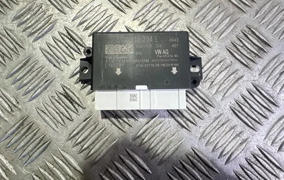 Volkswagen PASSAT B8 Parking PDC control unit/module 5QA919294E