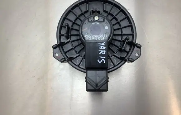 Toyota Yaris Heater fan/blower AV2727000311