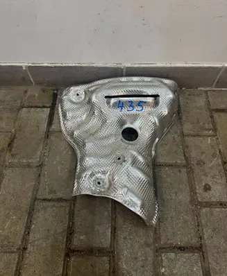 Exhaust heat shield