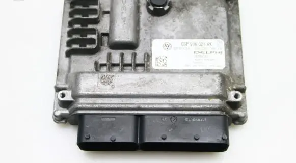 Volkswagen Polo V 6R Engine control unit/module 03P906021AK