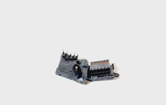 Mercedes-Benz E W211 Fuse module 2119820402