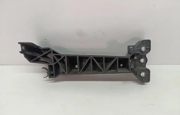 Infiniti Q50 Headlight/headlamp mounting bracket 