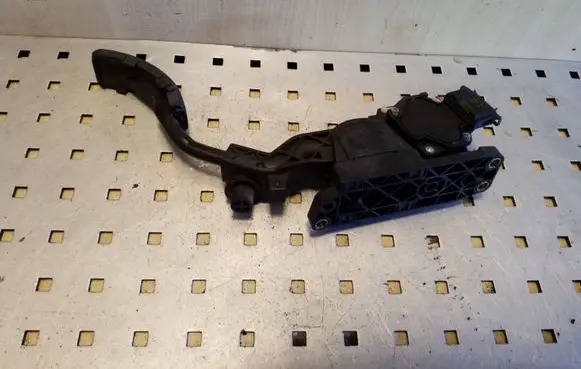 Audi A3 S3 8L Accelerator throttle pedal 0281002346 1J2721503B