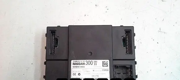 Nissan Navara D40 Engine control unit/module 5WK48935