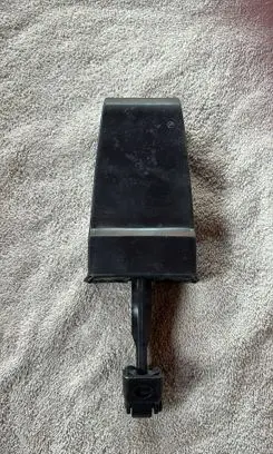 Skoda Fabia Mk2 (5J) Rear door check strap stopper 5J6839249B