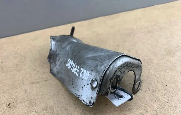 BMW 3 E90 E91 Exhaust heat shield 11627797685 7797685