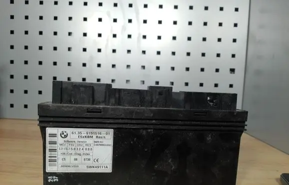 BMW 5 E60 E61 Comfort/convenience module 9151516 6135915151601