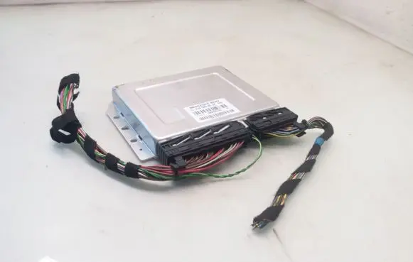 Mercedes-Benz CLS C219 Air suspension control unit module (rear) 2195450532