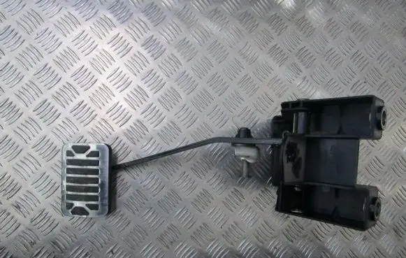 Jaguar XF Brake pedal 8X232450AC 8X23-2450-AC