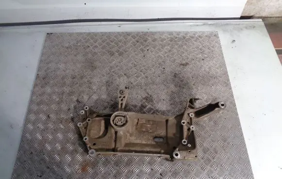 Volkswagen Touran I Front subframe 1K0199369G