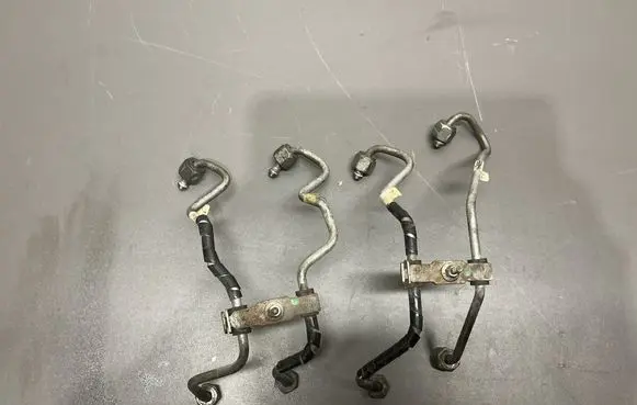 Land Rover Range Rover Sport L320 Fuel injector supply line/pipe 