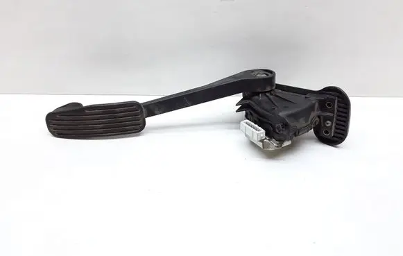 Volvo XC70 Accelerator throttle pedal 30636003 6PV00853700