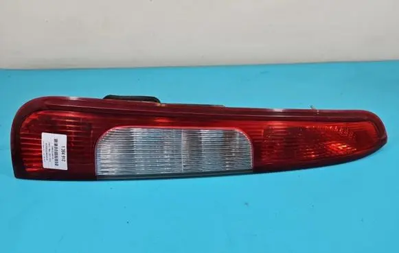 Ford C-MAX I Rear/tail lights IMPRK1384912