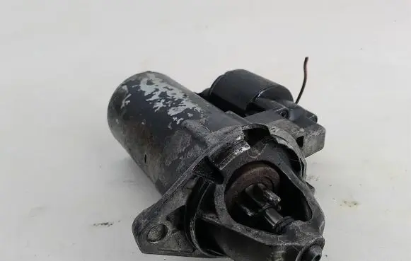 Opel Zafira A Starter motor