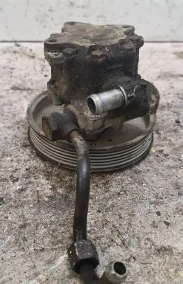 Audi A6 S6 C5 4B Power steering pump
