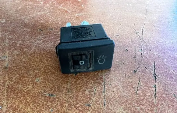 Audi A4 S4 B5 8D Headlight level height control switch 8D0941301
