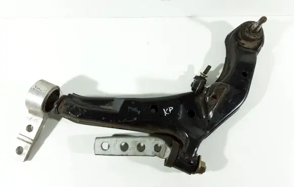 Nissan Almera Tino Front lower control arm/wishbone 124064