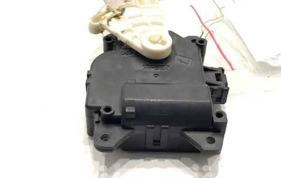 Toyota Auris E180 Air flap motor/actuator 1138002810