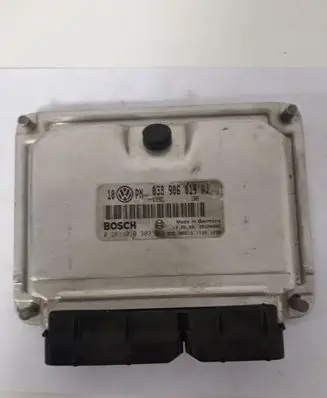Volkswagen PASSAT B5.5 Engine control unit/module 038906019AJ 0281010303