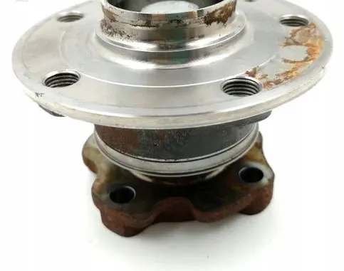 Audi A3 S3 8L Front wheel hub 8V0598611A