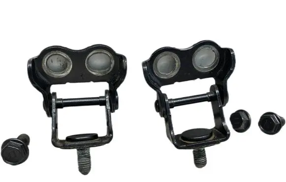 Tailgate/trunk/boot hinge