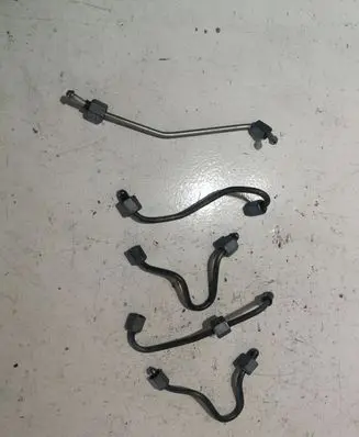 Opel Vectra C Fuel injector supply line/pipe 