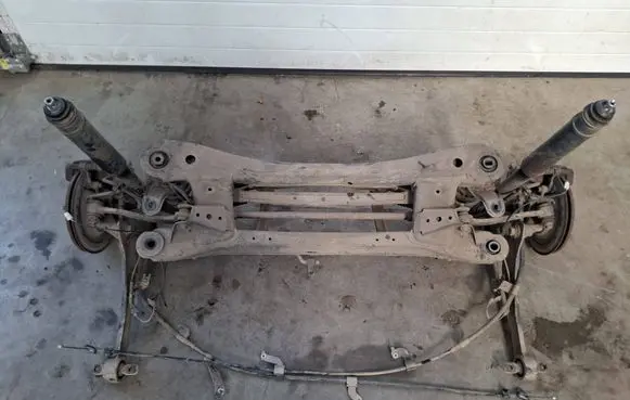 Toyota Auris E180 Rear beam 