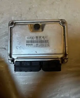 Audi A6 S6 C5 4B Engine control unit/module 8E0907401Q 1039S01812