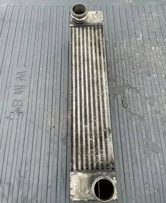 BMW 7 E65 E66 Intercooler radiator