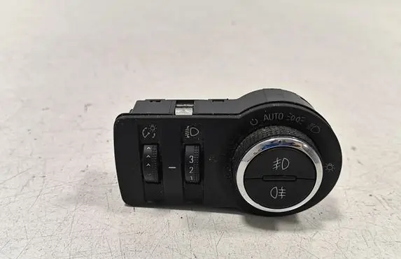 Opel Insignia A Light switch 13268694 251547 108352EB