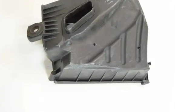 Audi A4 S4 B6 8E 8H Air filter box cover 038133835J