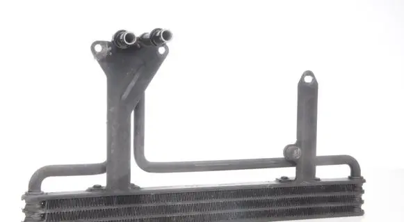 Maserati Quattroporte Engine oil radiator 43228