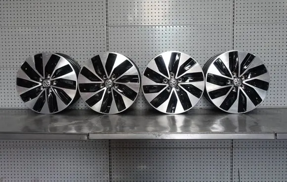 Volkswagen Polo V 6R R15 alloy rim 6C0601025C