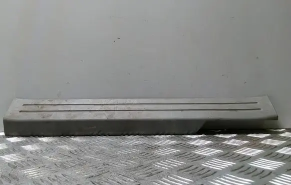 KIA Sorento Front sill trim cover 858713E000