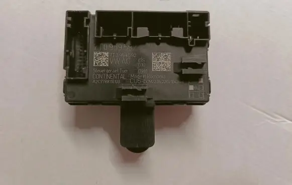 Volkswagen Transporter - Caravelle T7 Door control unit/module 7T0959592