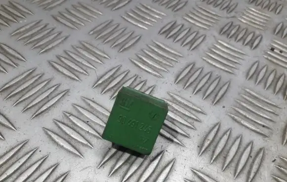Opel Omega B1 Other relay GM90491246 90491246