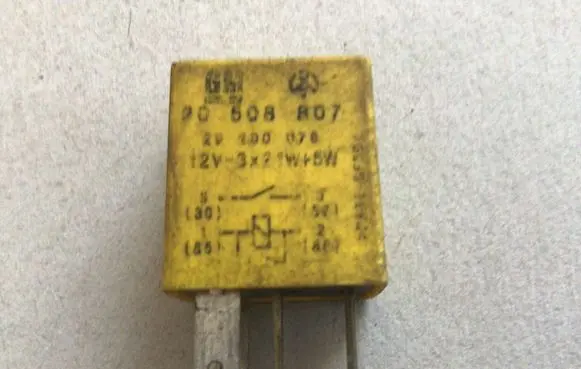 Opel Zafira A Other relay GM90508807