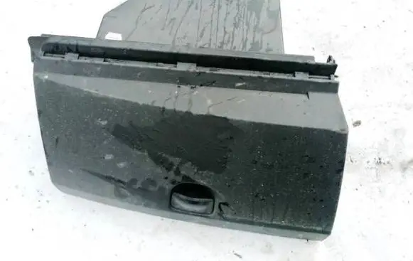 Renault Megane II Glove box 8200078820 8200179946
