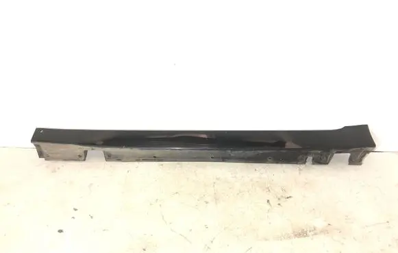 BMW 5 E60 E61 Sill