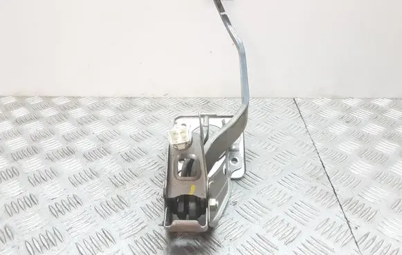 Toyota Yaris Brake pedal