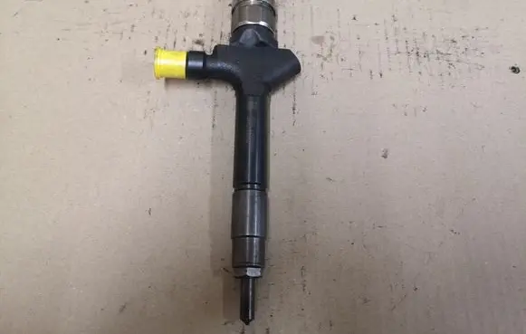 Mazda 5 Fuel injector RF7J 13H50