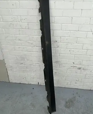 Mercedes-Benz GLA H247 Sill