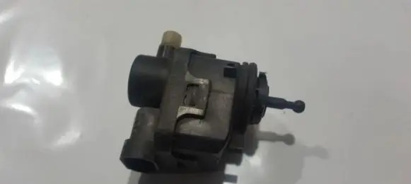 Renault Scenic II - Grand scenic II Headlight level adjustment motor 7700420737
